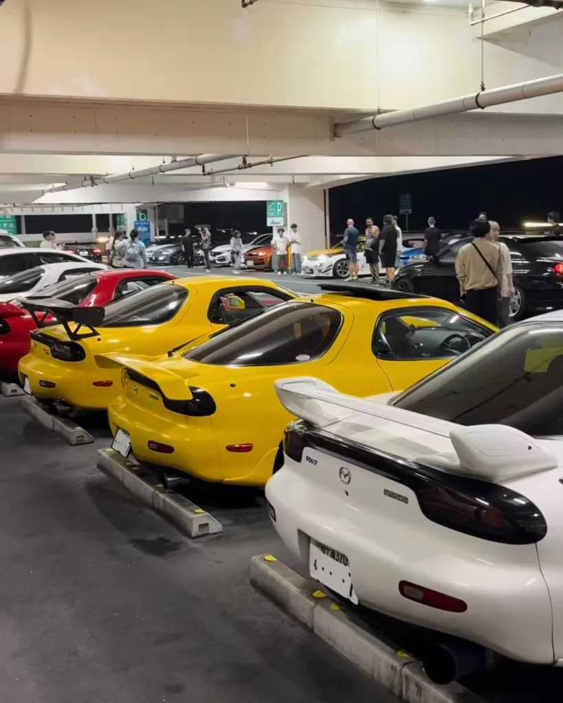 Mazda RX-7 and JDM cars at Umihotaru PA parking area on Tokyo Bay