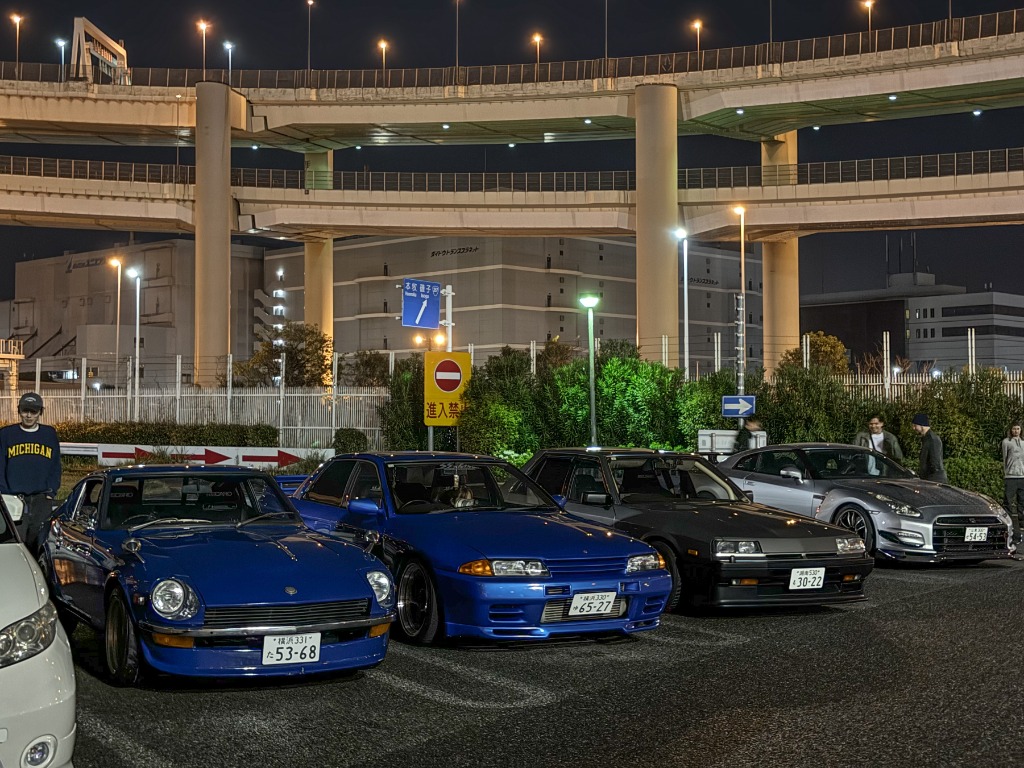 Exotics and supercars at Daikoku PA