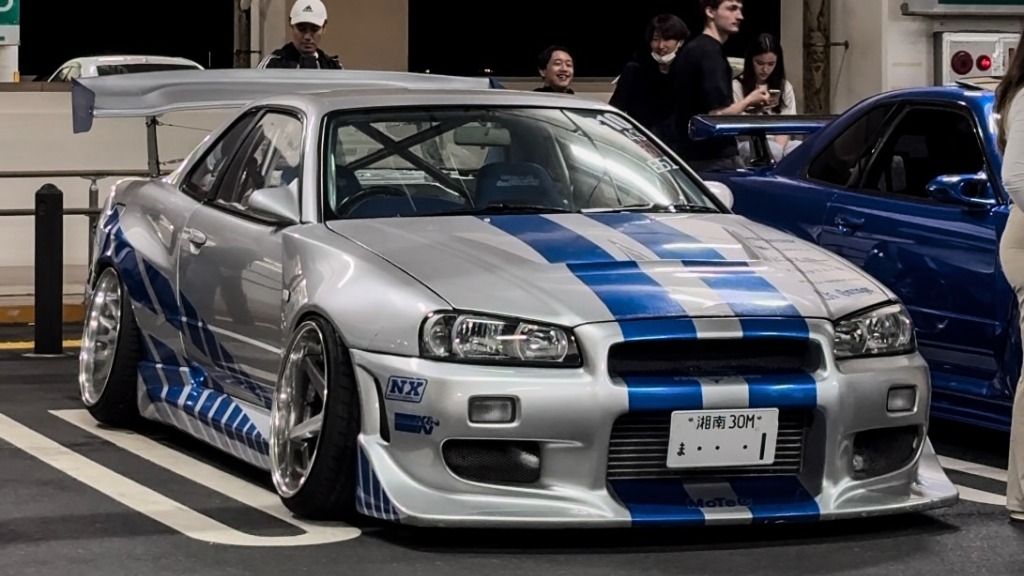 Paul Walker style R34 GT-R parked at Umihotaru